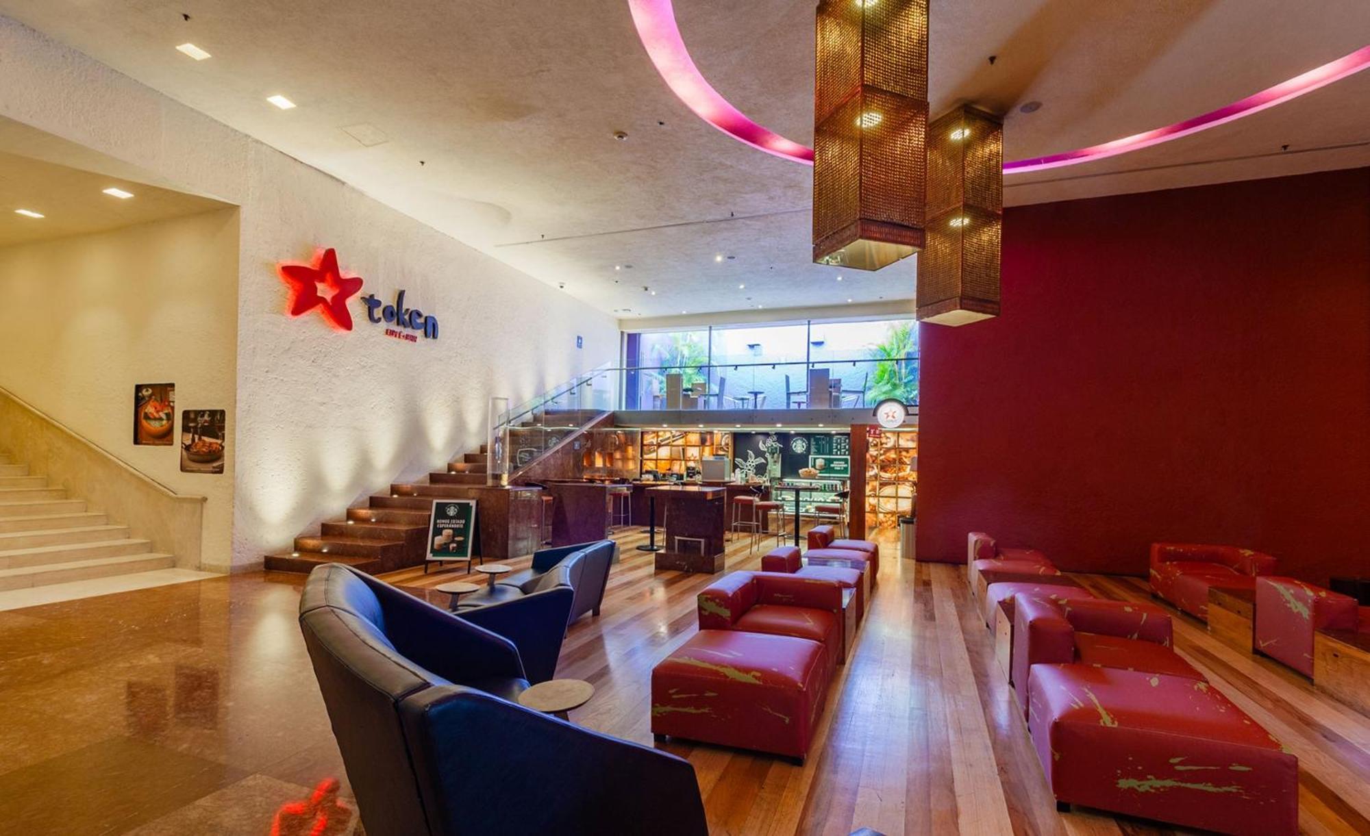 Camino Real Polanco Mexico Hotel Exterior photo Interior of a typical Virgin Money lounge
