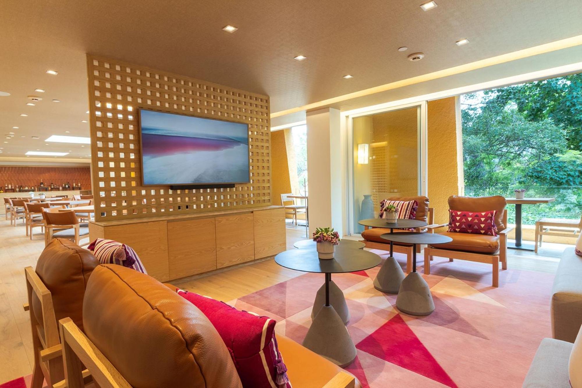 Camino Real Polanco Mexico Hotel Exterior photo The lounge at the airport