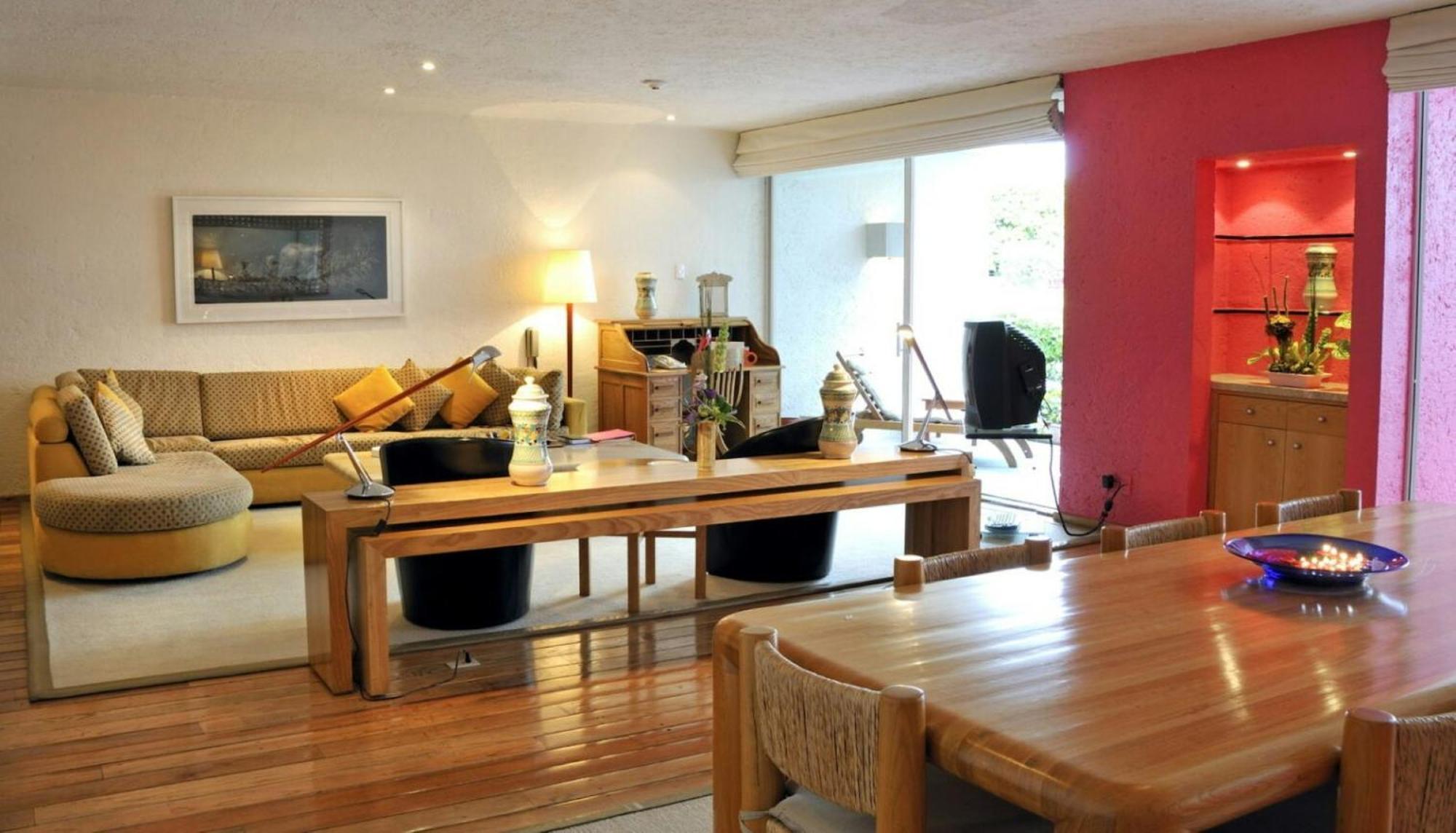 Camino Real Polanco Mexico Hotel Exterior photo A living room in a house